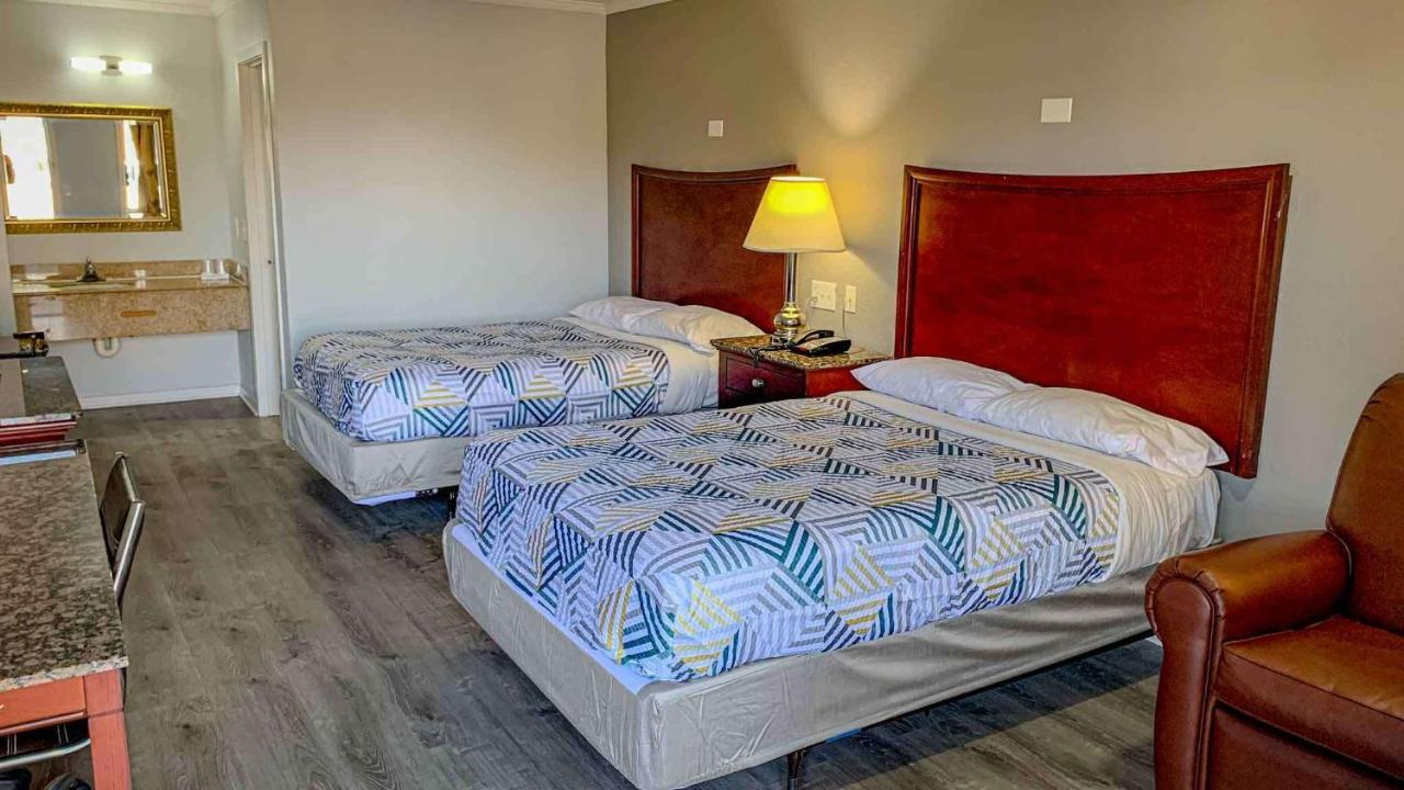 Motel 6 Newport News, Va - Fort Eustis מראה חיצוני תמונה