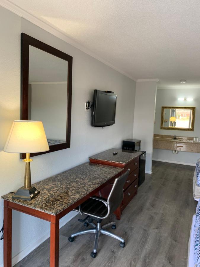 Motel 6 Newport News, Va - Fort Eustis מראה חיצוני תמונה